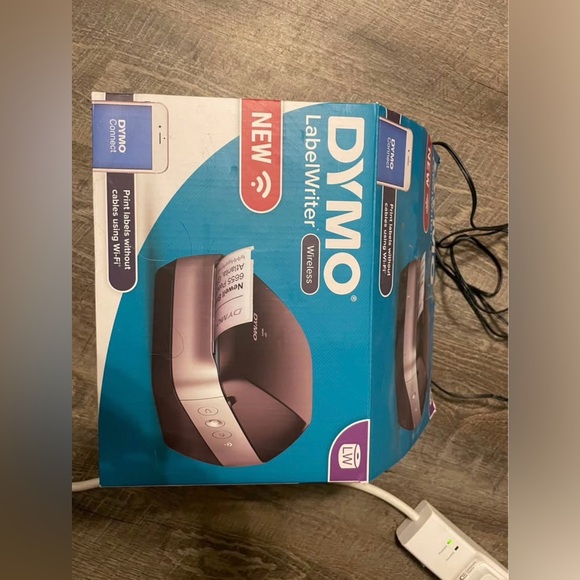 Dymo LabelWriter Wireless Printer with Labels - Picture 5 of 10